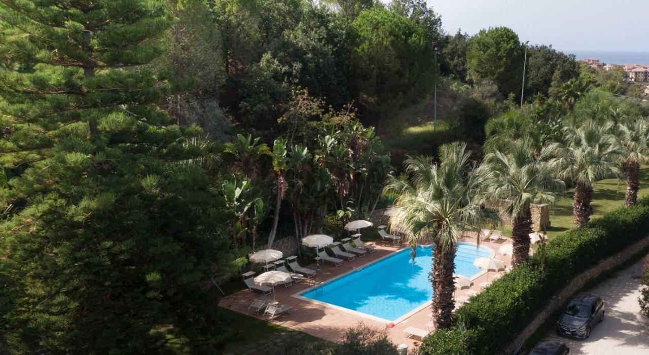 SantʼAgata di Militello Agriturismo Villa Luca מראה חיצוני תמונה